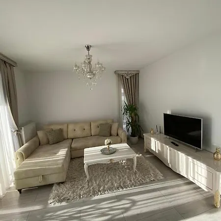 Апартаменти Exclusive Apartments Brasov *